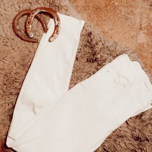 old navy || white mid-rise skinny jeans